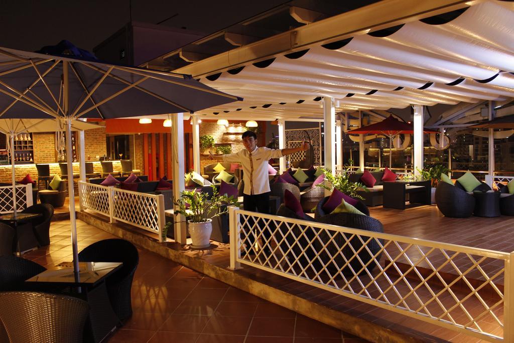 Muong Thanh Hanoi Centre Hotel Exterior photo